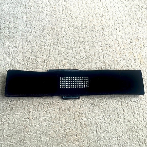 🔥 STUNNING VELVET BELT WITH RHINESTONES 🔥 - Picture 2 of 11